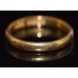 A 22ct gold wedding band/ ring 3.7g, size L