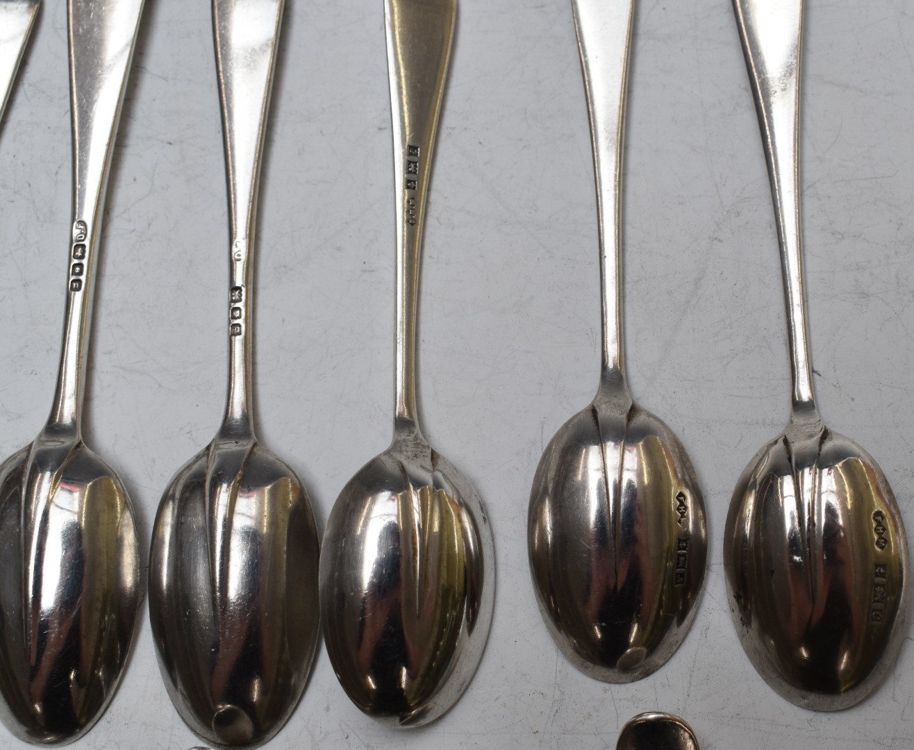 Eleven Georgian and later hallmarked silver teaspoons including eight rat tail examples, two - Image 3 of 5