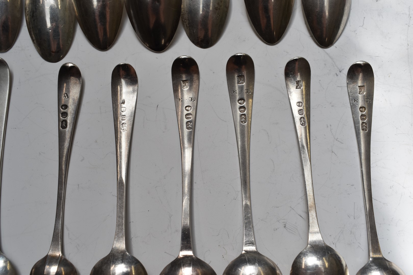 Eighteen Georgian bright cut hallmarked silver teaspoons, including a set of six bottom hallmarked - Image 6 of 6