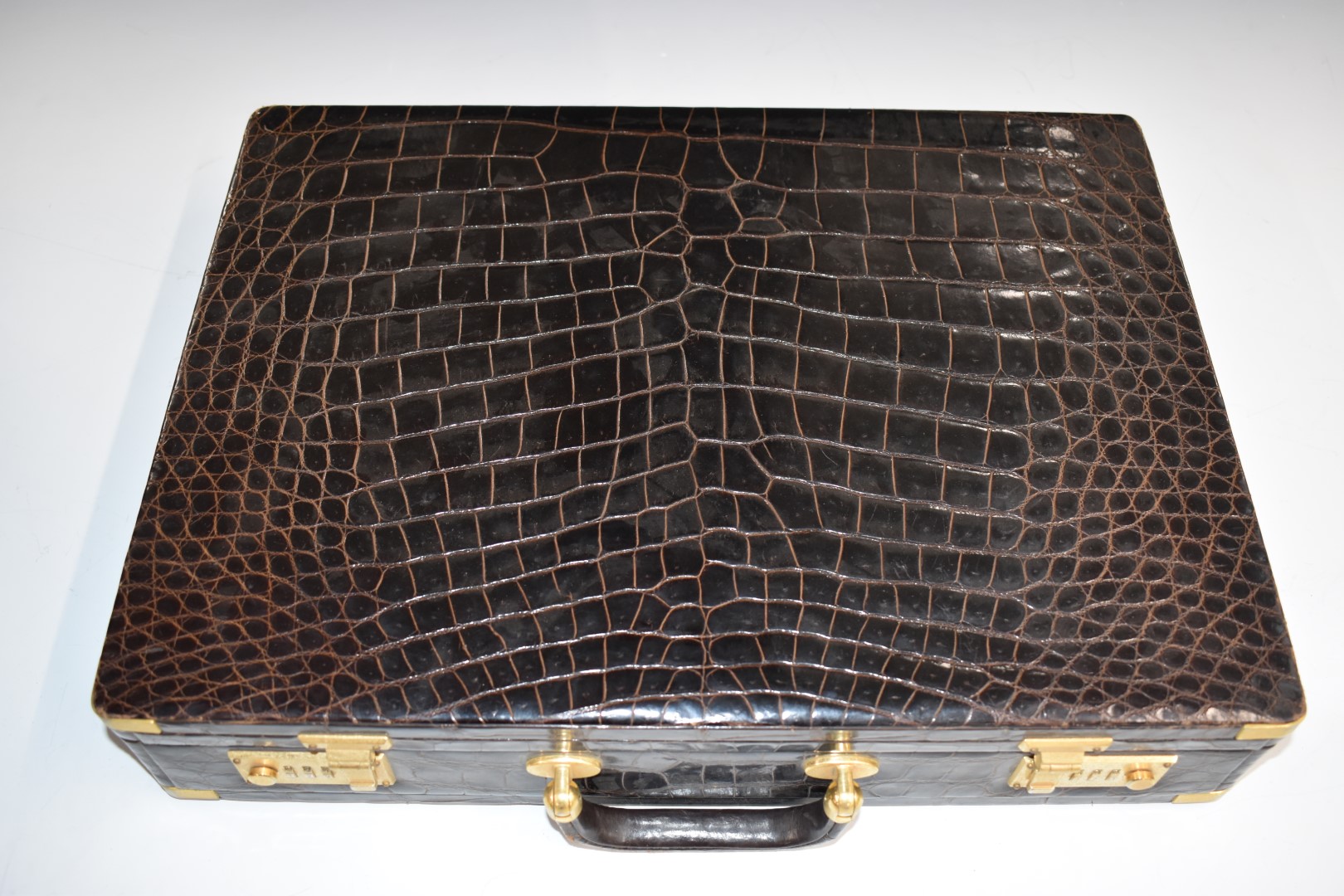 Two vintage snakeskin attaché cases with fitted interiors, W44 x D33 x H8.5cm - Image 4 of 5