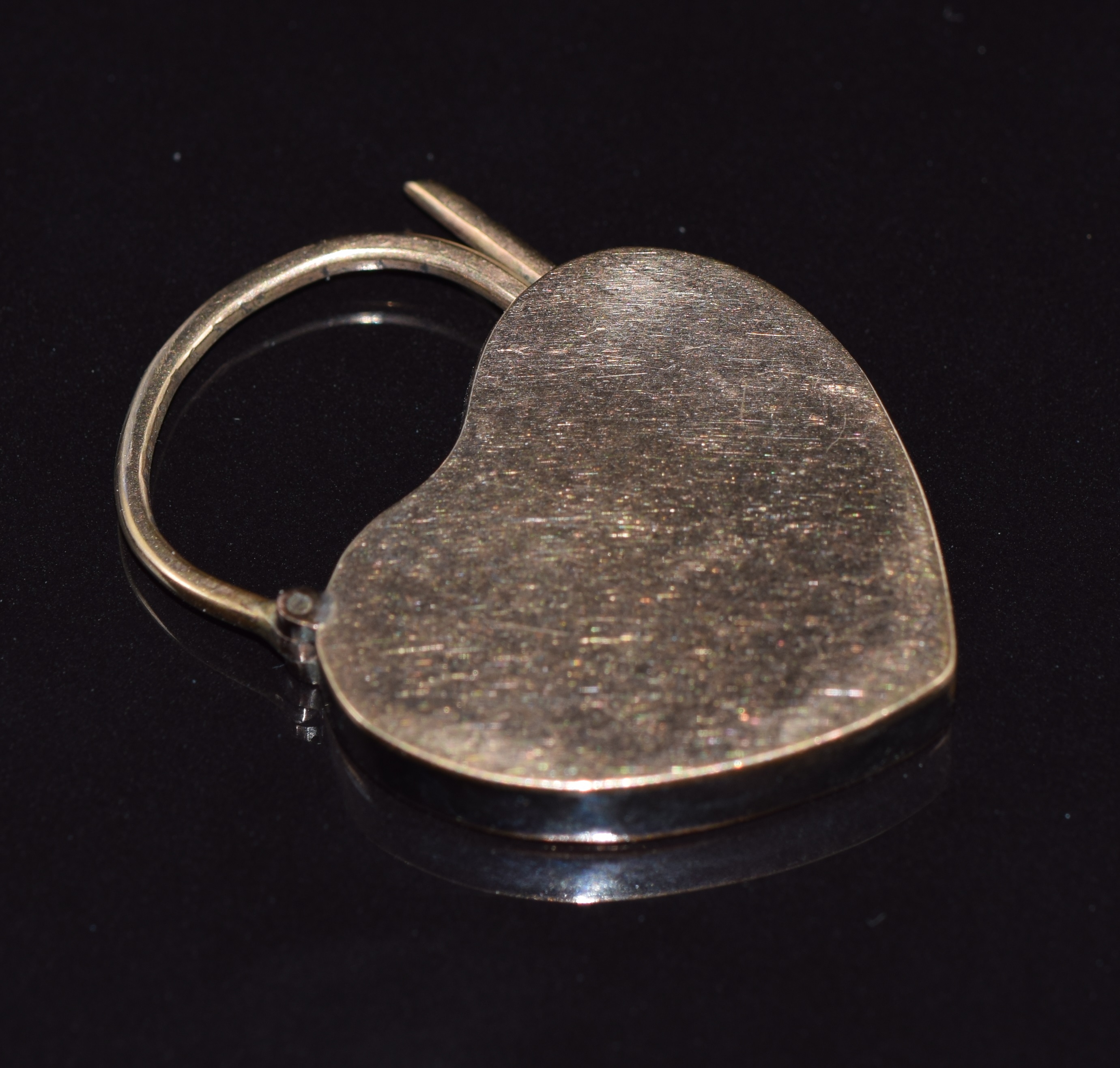 Victorian heart padlock, 10.7g, 2.8 x 3.5cm - Image 2 of 2