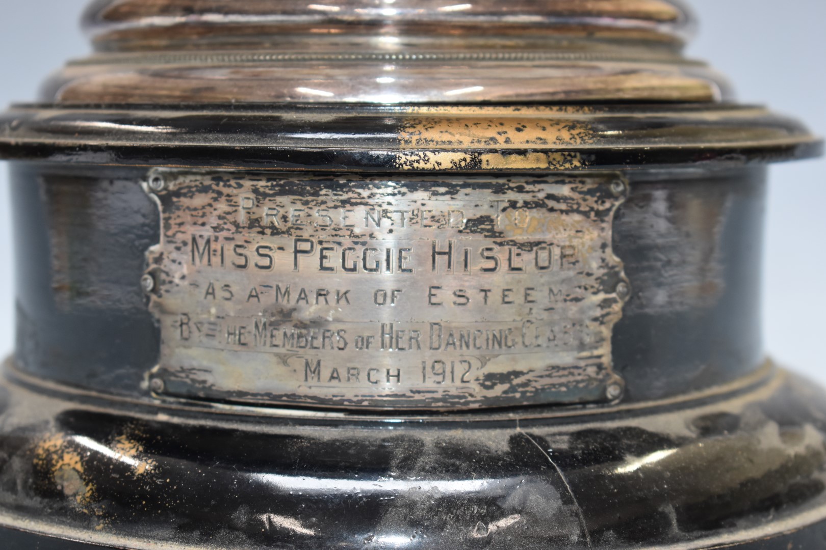 Large Walker & Hall silver plated pedestal bowl with embossed decoration, on ebonised base with - Image 2 of 2