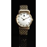 Tissot 9ct gold gentleman's wristwatch ref. 11/1200 with black hour and minutes hands, gold centre