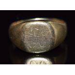 A 9ct gold signet ring, 6.6g, size N