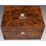 19thC mother of pearl inlaid burr walnut work / jewellery box with velvet lined lid and