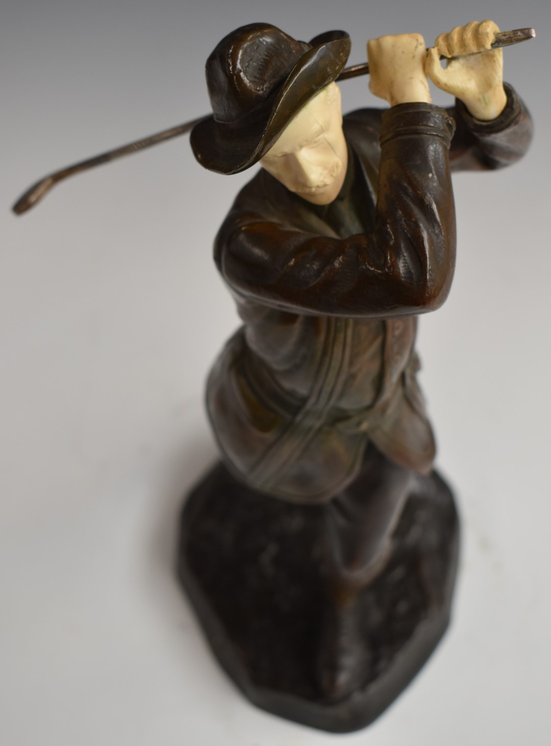 Early 20thC bronze and ivory figure of an Austrian or similar gentleman golfer in the manner of - Image 5 of 7