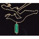 A 9ct gold necklace set with malachite, 5.8, 60cm long