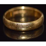Edwardian 22ct gold wedding band/ring, 8.9g, size T