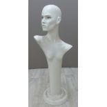 Shop display mannequin head on circular stepped base, height 90cm