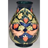 Moorcroft pedestal vase decorated with lovebirds, H19cm