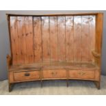 18th/19thC elm and pine curved three drawer settle with single plank elm seat, curved elm partial