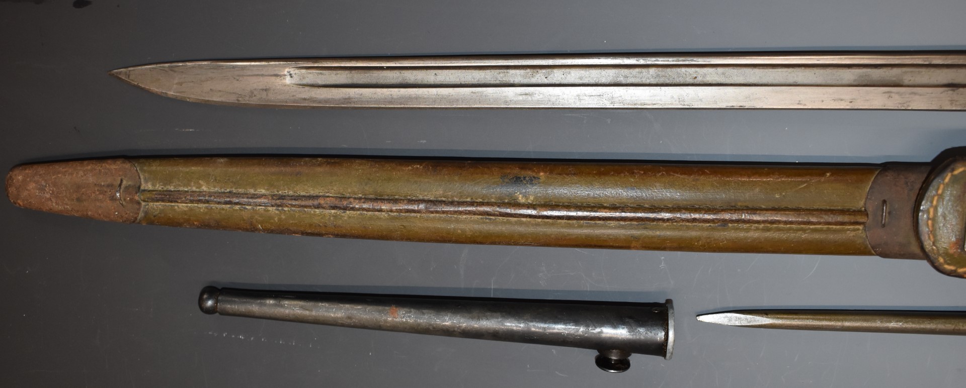 British 1913 pattern sword bayonet with good stamps to ricasso and Remington marker's stamp, 43cm - Image 6 of 9