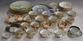 A collection of ceramics including first period Worcester, Chamberlains, Minton dessert service,