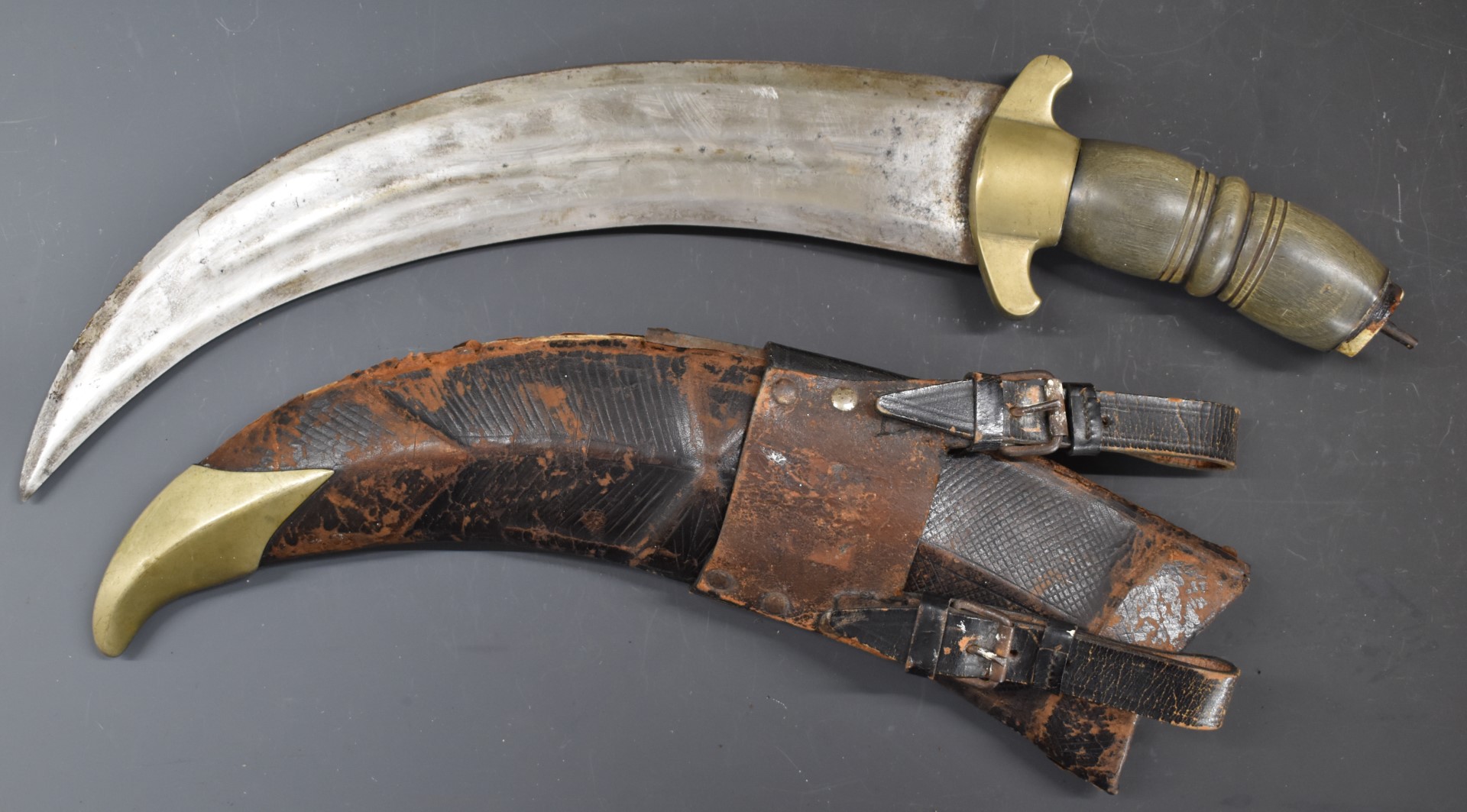Khanjar style dagger with 32cm double edged blade and sheath - Image 2 of 5