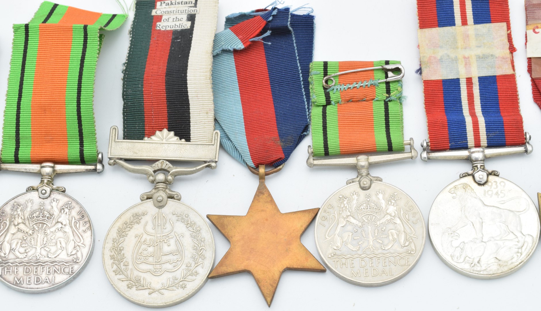 Eight medals comprising Australian Service Medal named to N X 7360 W J Issacs, Pakistan Constitution - Image 7 of 8