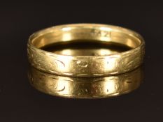 A 9ct gold wedding band/ring, size Q, 2.5g