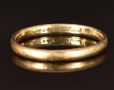 A 9ct gold wedding band/ring, size U/V, 2.3g