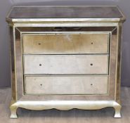 Mirrored chest of three drawers, W91 x D51 x H83cm
