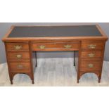 19thC mahogany leather inset twin pedestal desk, W133 x D57 x H73cm