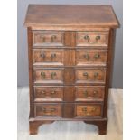 An oak Carolean style bachelor's chest of five drawers, W53 x D38 x H76cm
