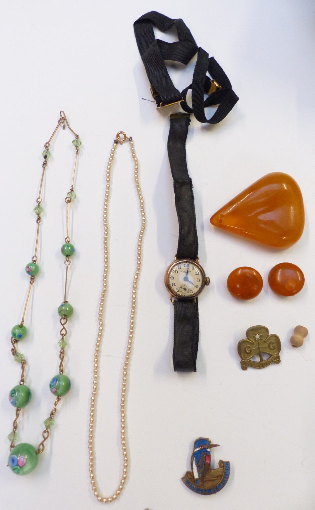 A collection of costume jewellery including silver brooch, Art Deco beaded necklace, 9ct gold J.W. - Image 3 of 8