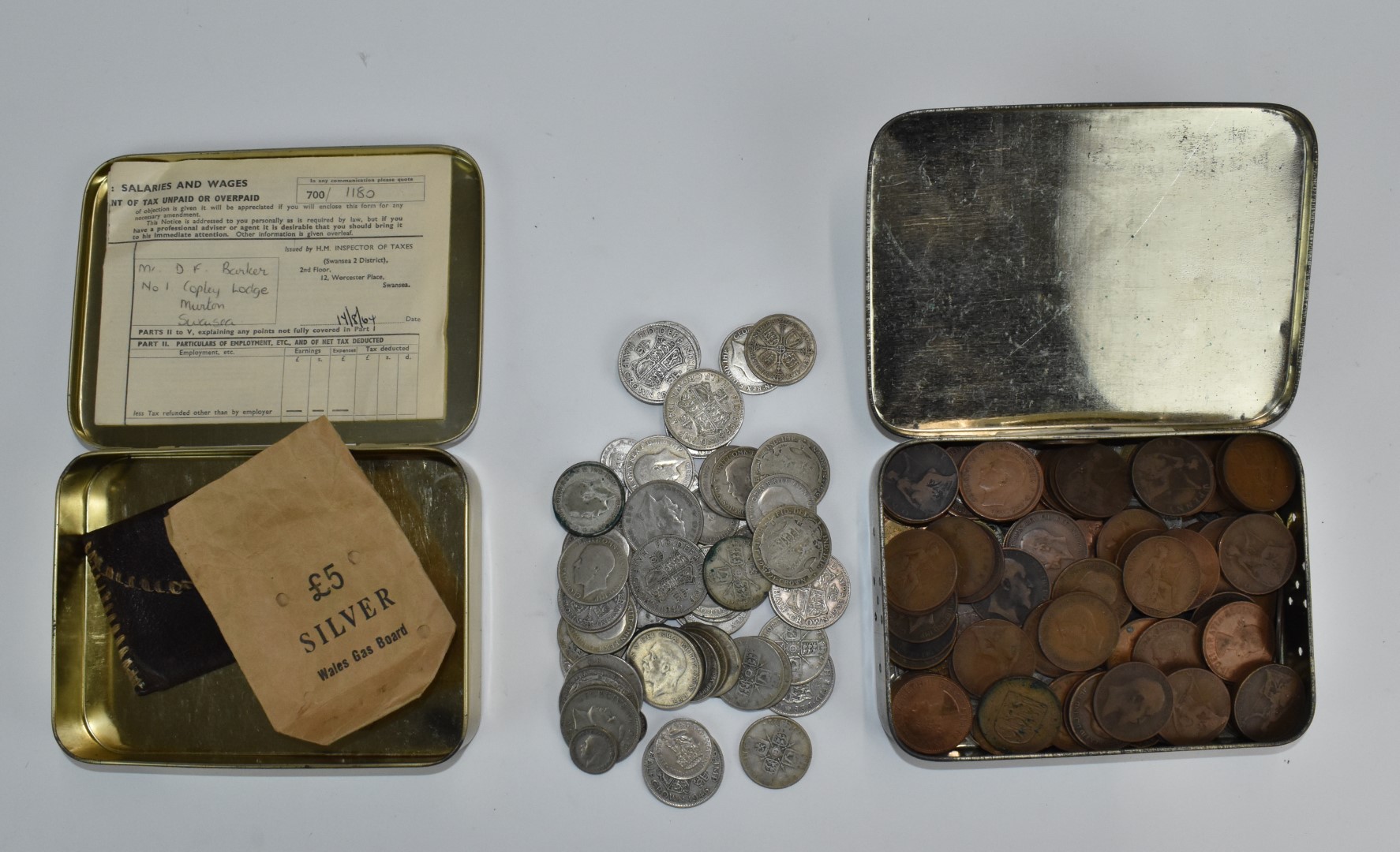 Approximately 620g mixed UK silver coinage together with a quantity of sundry coins, Queen