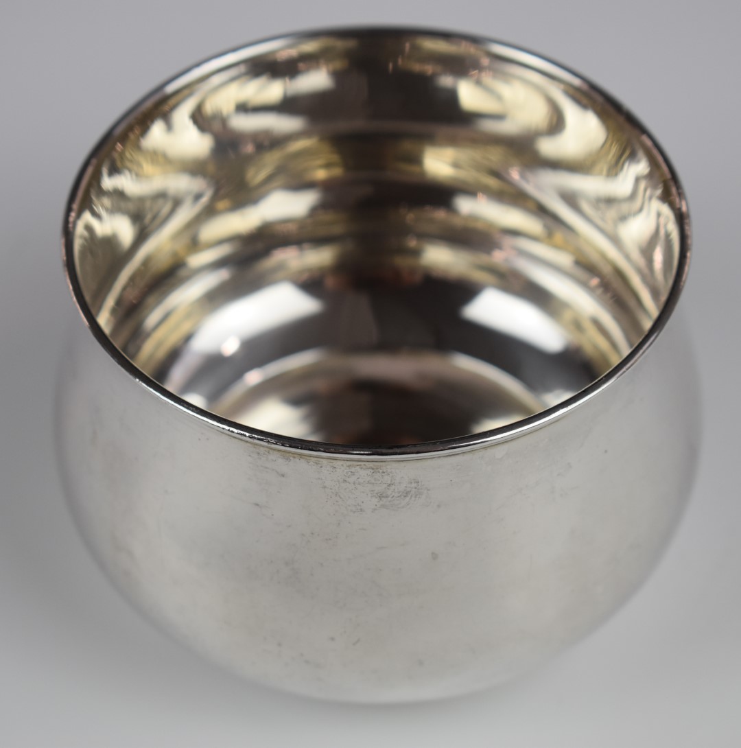 George V hallmarked silver bowl of plain bulbous form, Birmingham 1935, maker William Suckling