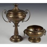Walker & Hall hallmarked silver twin handled pedestal trophy cup or similar presentation piece, date