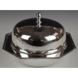 Goldsmiths & Silversmiths Co Ltd George V hallmarked silver octagonal muffin dish, London 1925,