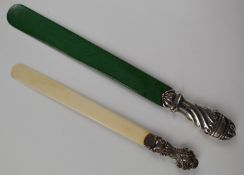 Edward VII hallmarked silver handled page turner with green stained ivory blade, London 1901,