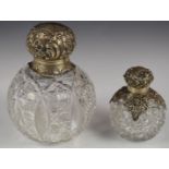 Victorian hallmarked silver mounted cut glass globe shaped dressing table bottle, London 1895, maker