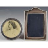 Modern hallmarked silver photograph frame to suit 6 x 4 inch photo, with blue velvet easel back,