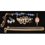 A 9ct gold brooch set with zircons and pearls, section of 9ct gold necklace (7.6g), loose rough