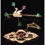 Edwardian 9ct gold brooch depicting a swan and Southern cross set with garnets and tourmaline and