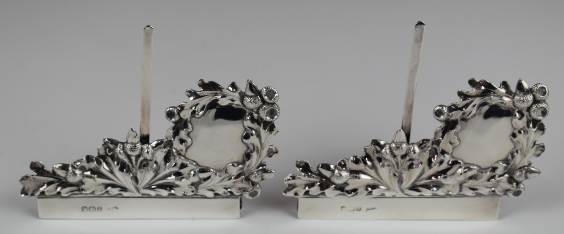 Pair of Victorian Walker & Hall hallmarked silver place card holders with oak leaf and acorn