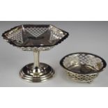 George V hallmarked silver pedestal bon bon dish with pierced decoration, Birmingham 1912, maker A &