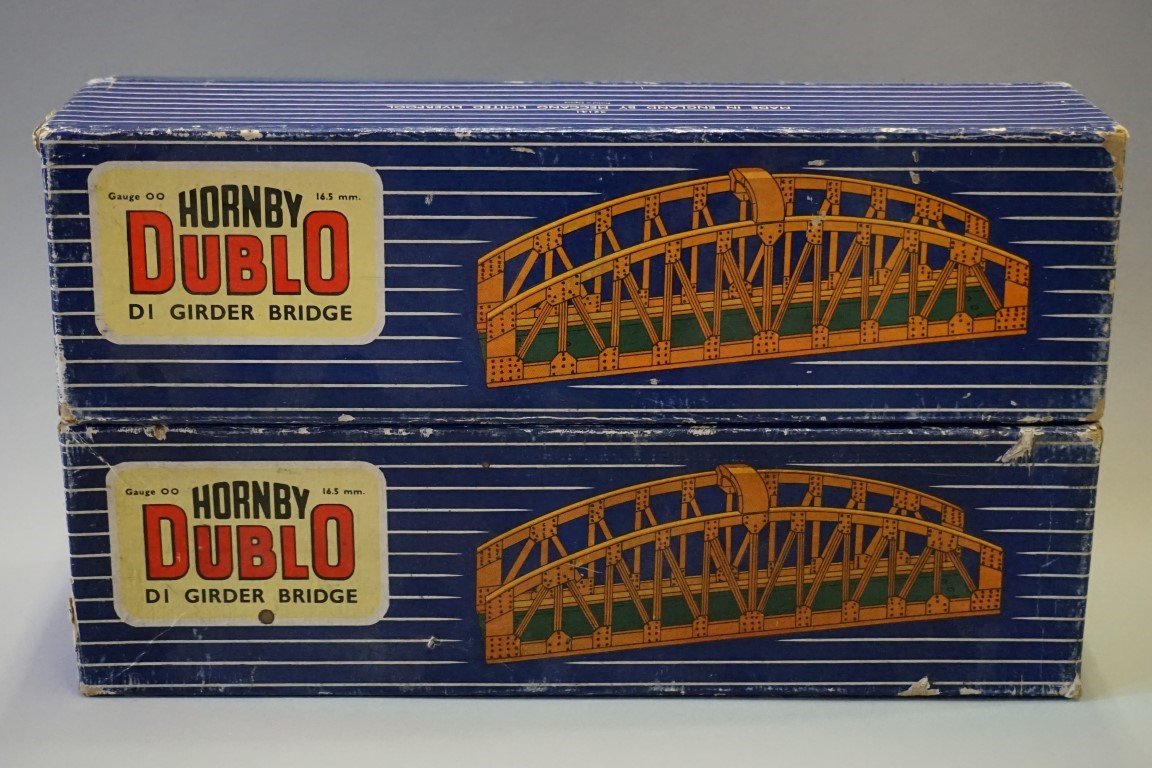 Two Hornby 'Dublo' D1 girder bridges, each in original box. (2) - Image 4 of 4