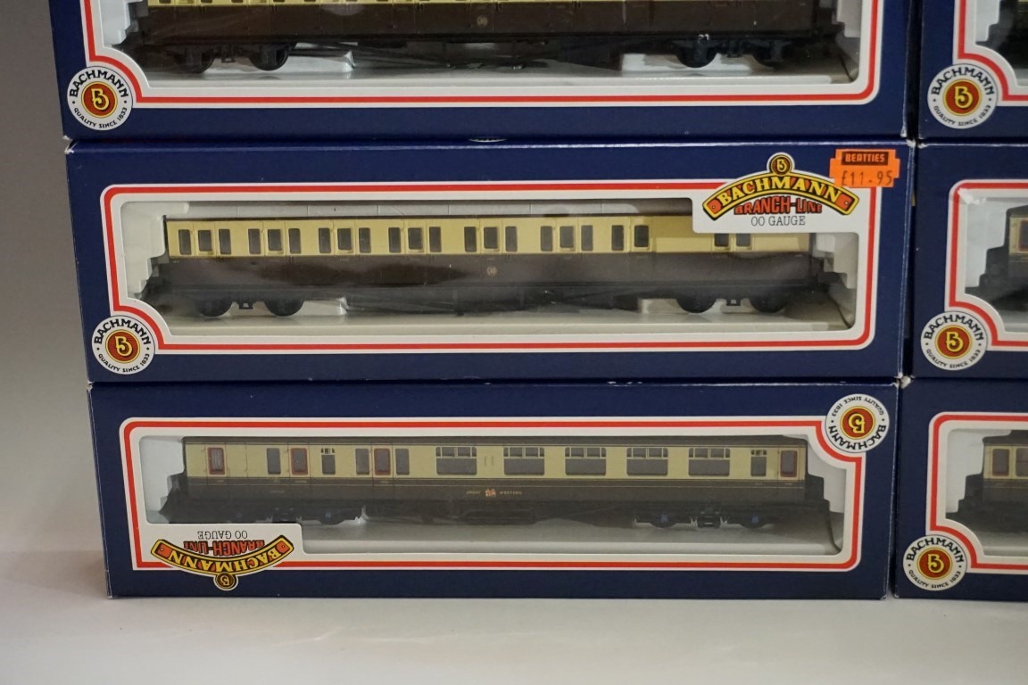 Seven 'OO' gauge GWR coaches, each in Bachmann box. (7) - Image 2 of 7