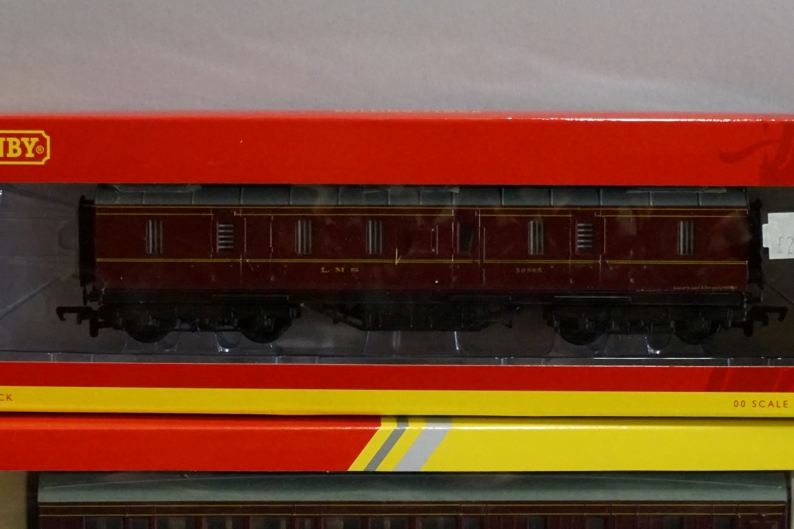 Four 'OO' gauge LMS coaches, each in possibly associated box. (4) - Image 3 of 5
