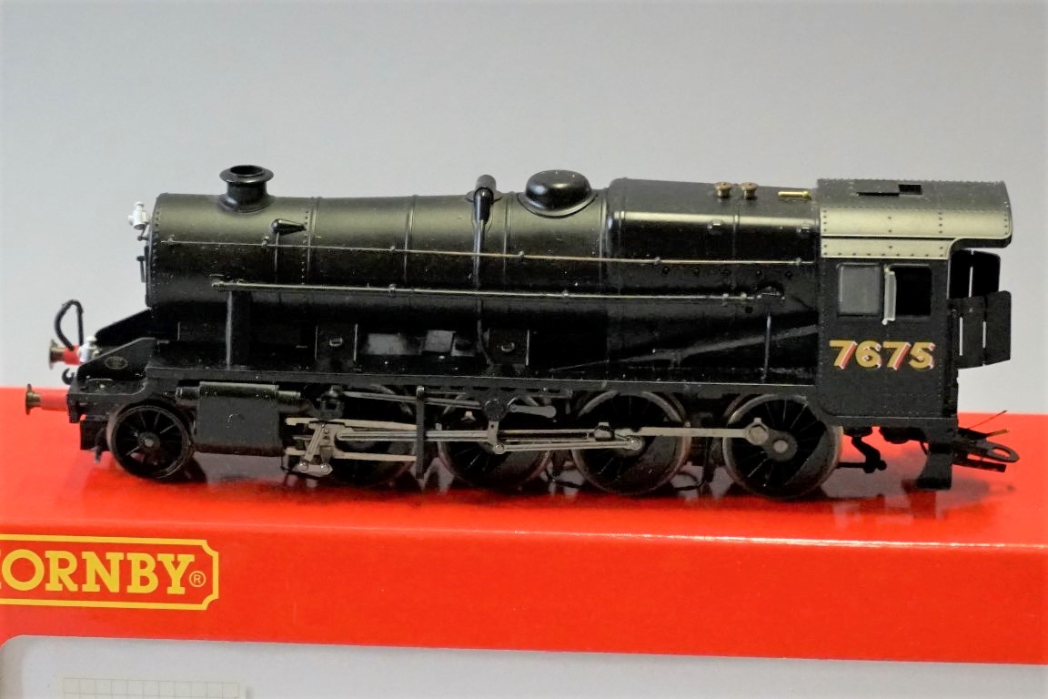 A Hornby R2227 'OO' gauge Stanier 8F 2-8-0 locomotive, built at LNER numbered 7675, lettered NE; and - Image 2 of 6