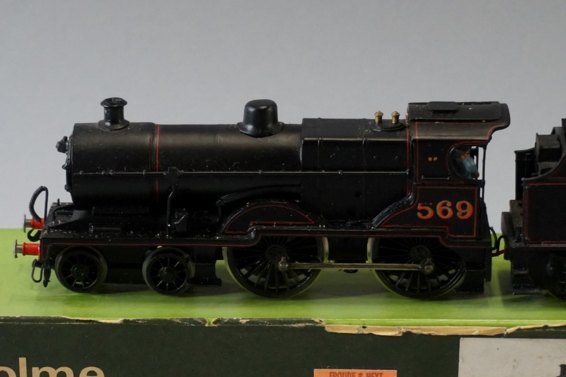 A DJH 'OO' gauge LMS 4-4-0 Fowler 2P Class locomotive 569 and tender, in original Millholme Models - Image 2 of 8