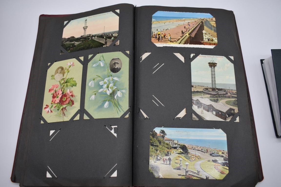 POSTCARD ALBUM: contains approx 296 mixed postcards, topographical and greetings, generally in - Image 11 of 70