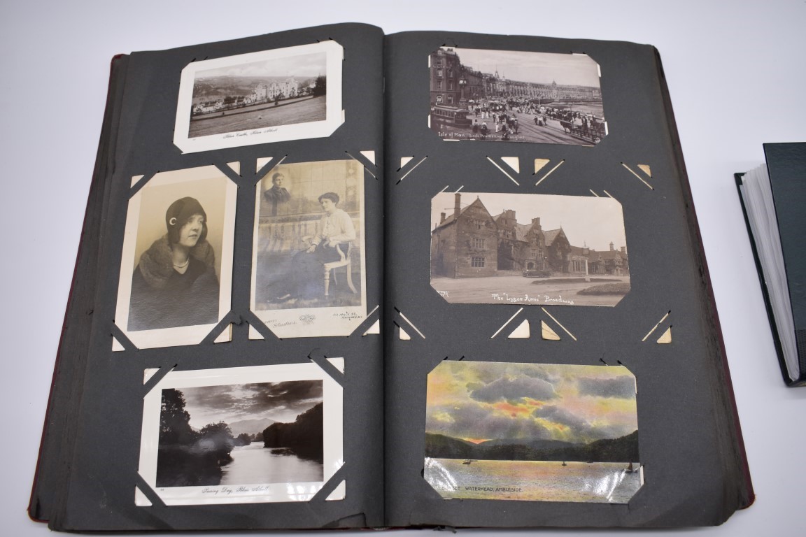 POSTCARD ALBUM: contains approx 296 mixed postcards, topographical and greetings, generally in - Image 16 of 70