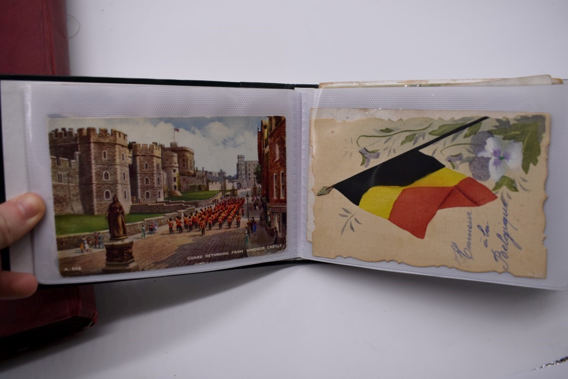 POSTCARD ALBUM: contains approx 296 mixed postcards, topographical and greetings, generally in - Image 57 of 70