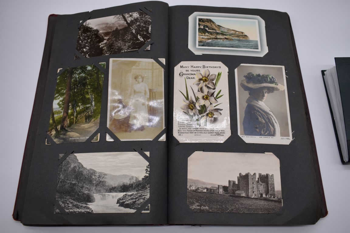 POSTCARD ALBUM: contains approx 296 mixed postcards, topographical and greetings, generally in - Image 14 of 70