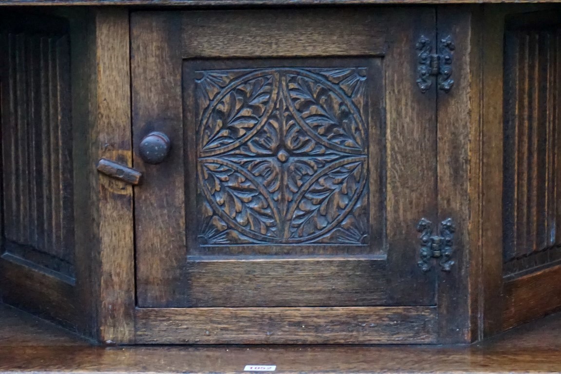 An old oak court cupboard, 122cm wide x 45cm deep x 143cm high.Payment must be made in advance of - Image 3 of 6