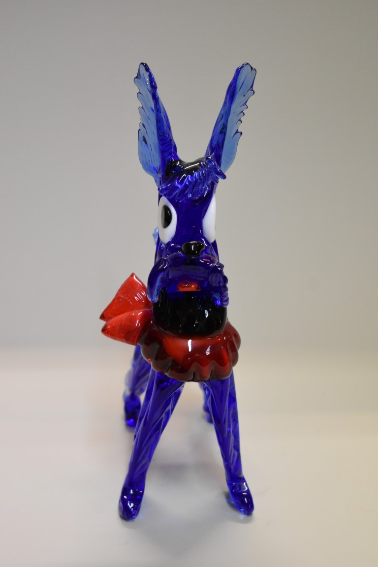 A Murano glass novelty poodle, 31cm high; together with another glass horse's head, 20cm high. (2) - Image 10 of 11