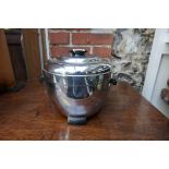 An Art Deco Thermos chrome and Bakelite ice bucket and cover, model No.925, 18cm high.