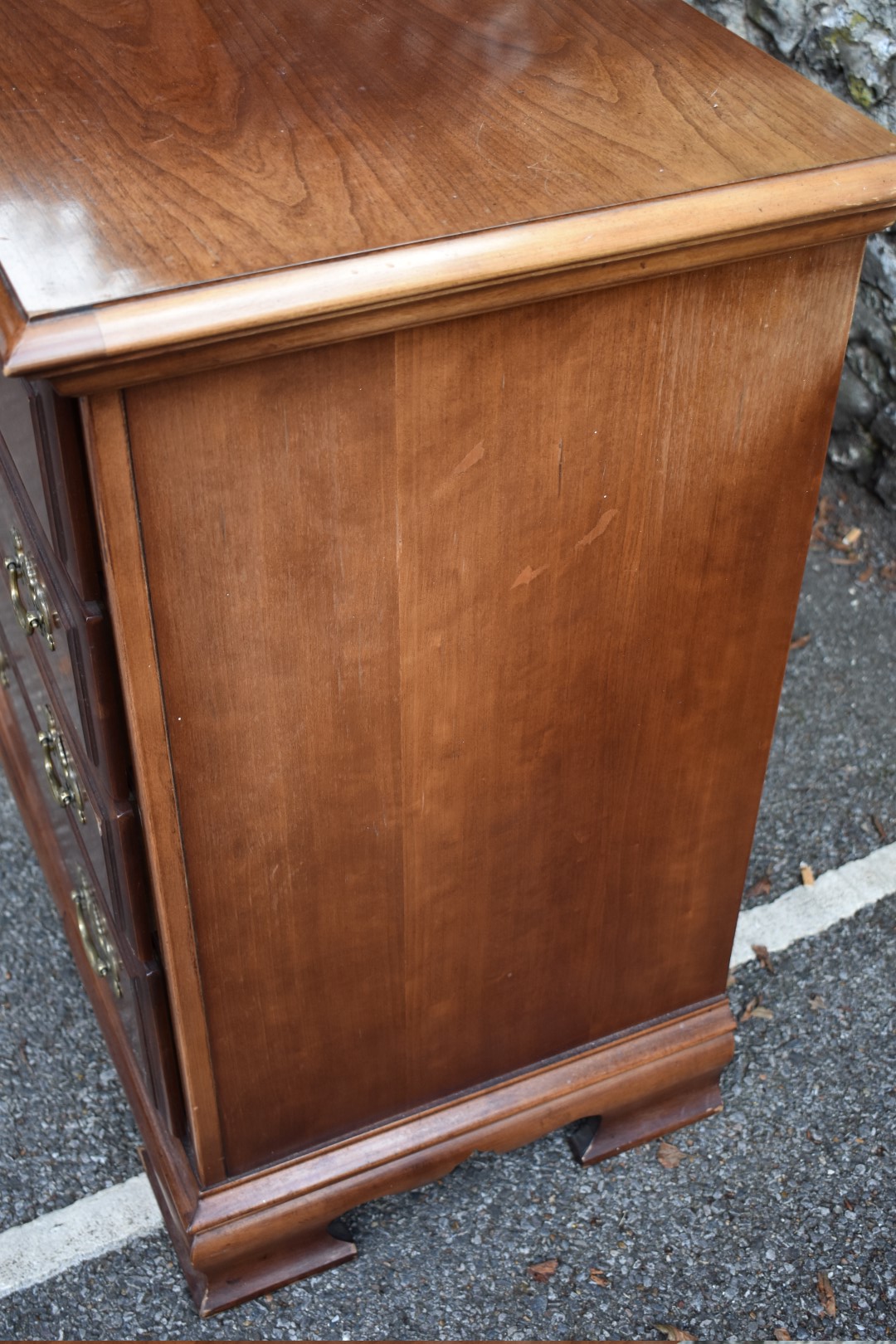 A large reproduction mahogany chest of drawers, by Dixie. - Image 4 of 7