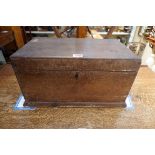 A small late Georgian mahogany rectangular casket, 43cm wide.